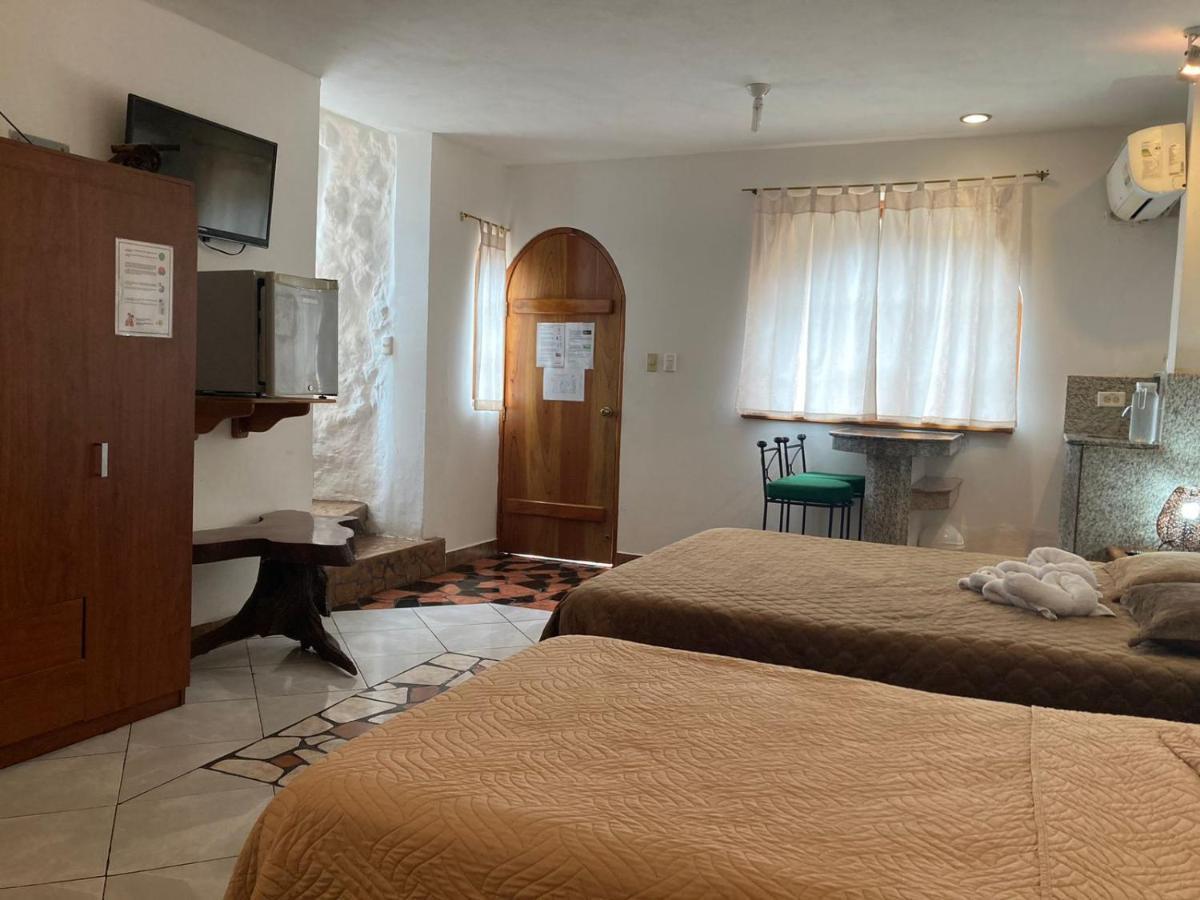 La Fortaleza De Haro Puerto Ayora Kültér fotó